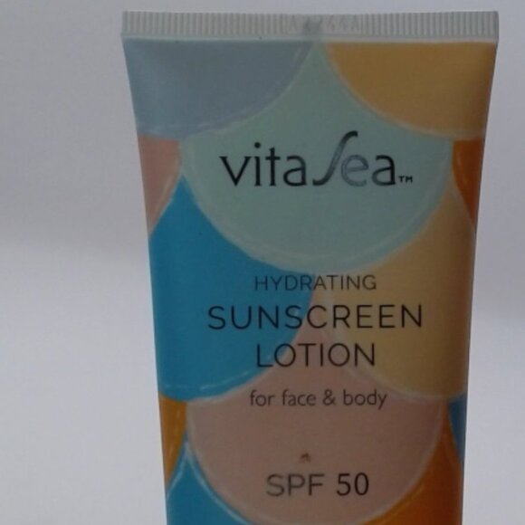 Noodle & Boo VitaSea Hydrating Sunscreen Lotion for Face and Body**BRAND NEW - Picture 2 of 3